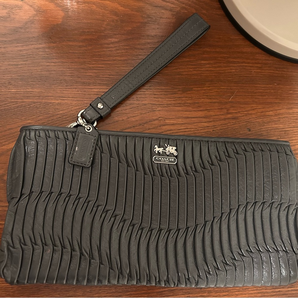 Coach Vintage Metallic Gray wristlet. - Picture 2 of 5